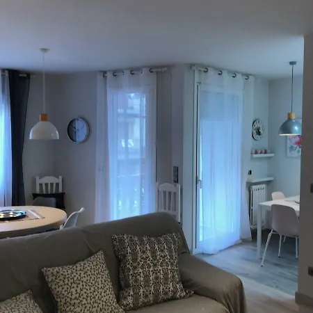 Apartamento Turistico Correos Apartment *