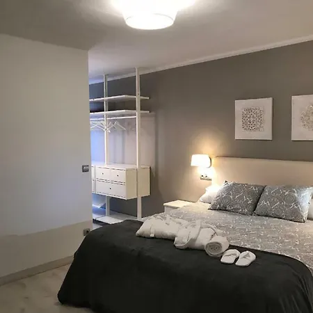 Apartamento Turistico Correos Apartment