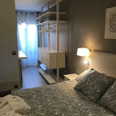 Apartamento Turistico Correos Apartment *